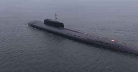 Поражение корабля крылатой ракетой 3М-45 "Гранит" атомного подводного крейсера ТОФ «Омск»