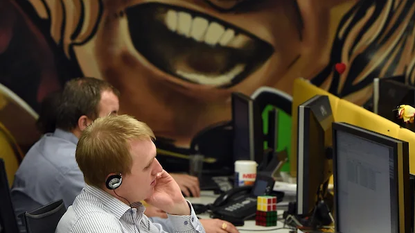 Банки и операторы связи столкнулись с валом подмены номеров