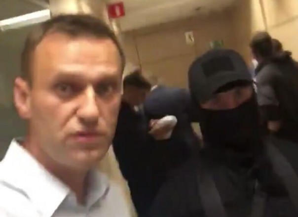 Силовики пришли в офис ФБК, студию «Навальный Live» и штаб Навального