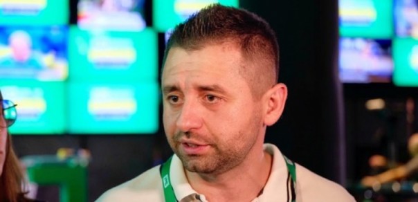 Арахамия не исключил амнистии для ополченцев Донбасса