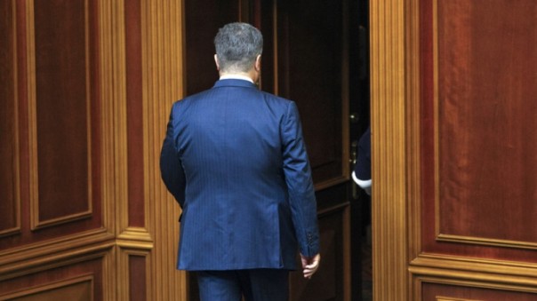 В ГБР назвали число связанных с Порошенко уголовных дел