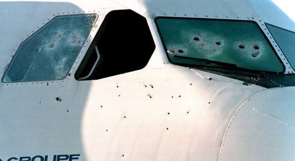 Летающая бомба для Парижа: как над Эйфелевой башней чуть не взорвали самолёт