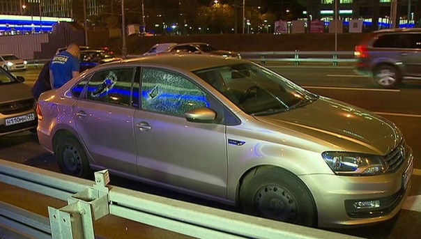 В Москве на пороге банка расстреляли мужчину с крупной суммой денег