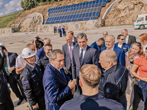 Нажми на кнопку: Нижне-Бурейскую ГЭС сегодня ввели в эксплуатацию Нажми на кнопку: Нижне-Бурейскую ГЭС сегодня ввели в эксплуатацию Наука и технологии