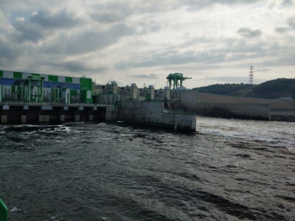 Нажми на кнопку: Нижне-Бурейскую ГЭС сегодня ввели в эксплуатацию Нажми на кнопку: Нижне-Бурейскую ГЭС сегодня ввели в эксплуатацию Наука и технологии