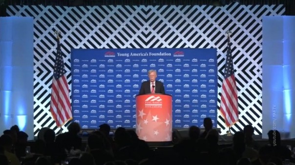 Уволенный Трампом Болтон начал огрызаться на бывшего шефа