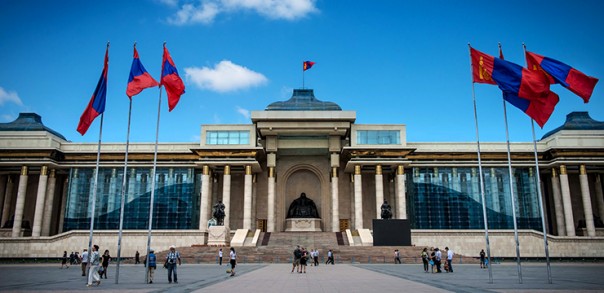 Чего хотят от Монголии и чего хочет Монголия?