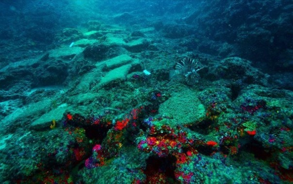 Древний континент обнаружен под Европой