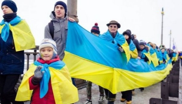 Они повсюду: в Варшаве поляк выпрыгнул из окна - и упал на украинца