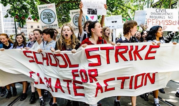 Грету Тунберг изобрели злонамеренные взрослые. Изобрели как инструмент