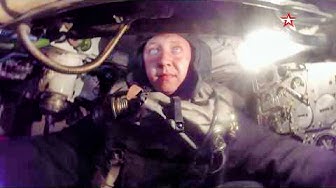 Кадры спасения танкистов из «заглохшего» на дне реки танка