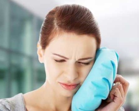 Отек после имплантации зубов