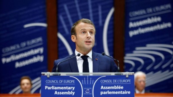 Макрон в ПАСЕ заявил об обеспокоенности протестами в России