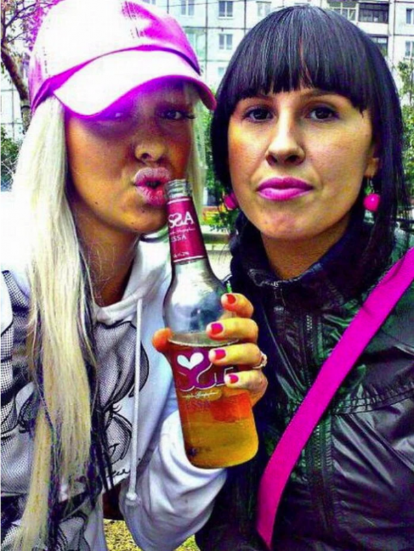 Агрессивная курица: социальное явление