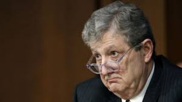 В США хотят запретить топ-чиновникам вести бизнес в Украине