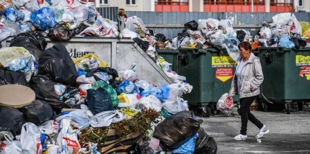 Россияне выбрасывают продукты на 1,6 трлн рублей каждый год | Почти 33% продуктов в мире выбрасывают на помойку