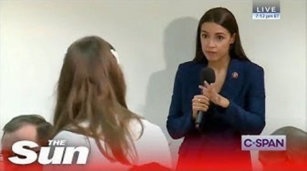 Американка призвала "разбомбить РФ" и есть детей для решения проблемы климата