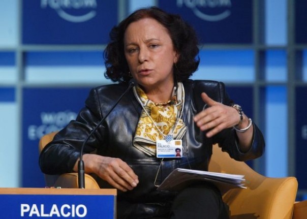 Экс-глава МИДа Испании заявила о смене ролей России и США: Россия спасает мир от деструктивной политики США