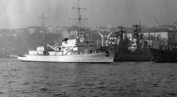 Последние дни «Ангары»: корабль, возивший Гитлера и Гагарина, распилят на металл