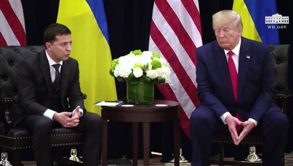 Человек, раскрывший детали беседы Трампа и Зеленского, работал на Байдена