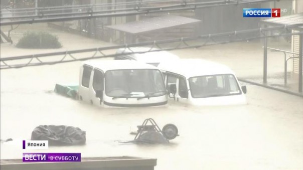 Апокалипсис в Японии: вместе со смертельным тайфуном пришли землетрясение и смерч