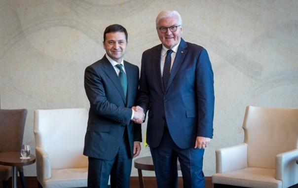 В Японии Зеленский встретился с Штайнмайером