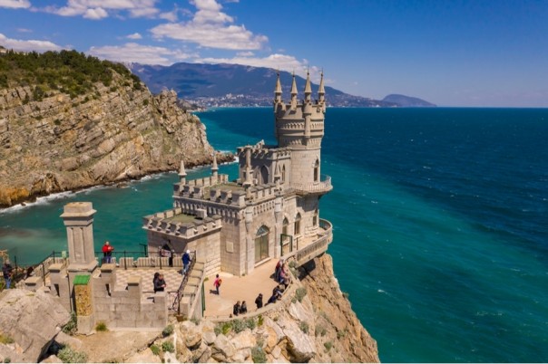 В сенате Франции нехотя признали российский статус Крыма