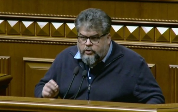 "Привет. Место твое. Секс защищенный, классика и орал. *нал – табу" - На заседании Рады «слуга народа» Яременко договаривался о встрече с проституткой