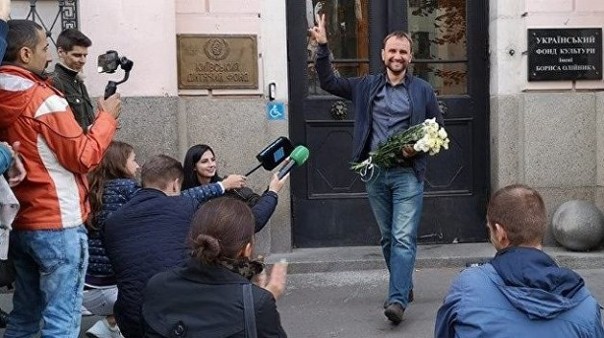 Возвращение Вятровича. Одиозный украинский историк вернулся в Институт нацпамяти