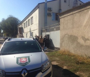 Проверка Семиколодезянской нефтебазы в Крыму началась со скандала