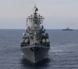 Маневренность и мощь: ВМФ и ВКС РФ провели совместные учения в Средиземном море