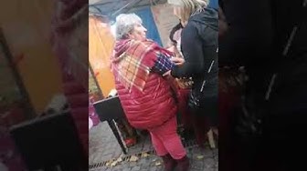 Фестиваль молодого вина в Закарпатье: "Я научу вас говорить по-украински"