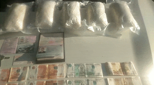 ФСБ показала на видео 440 кг наркотиков из интернет-магазина в Даркнете