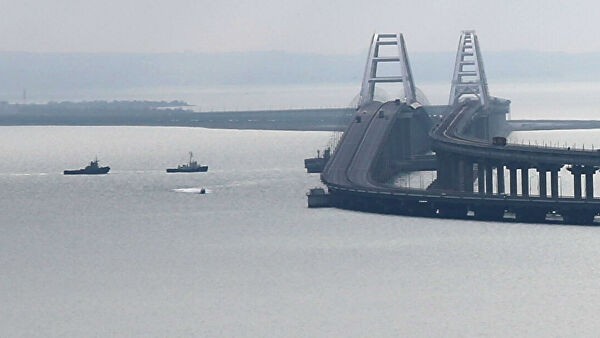 Зеленский намерен просить Россию отдать технику с вернувшихся кораблей