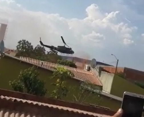 Крушение военного вертолета во время антинаркотической операции попало на видео