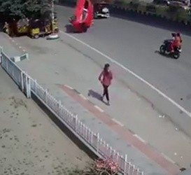 В Индии «летающая» машина убила человека