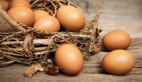 Индиец хотел съесть 50 яиц на спор, но умер