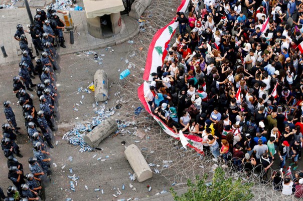 Ливан в огне протестов и демонстраций