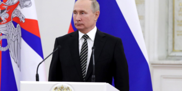 70 процентов россиян одобряют работу Путина, а 24 процента восхищаются