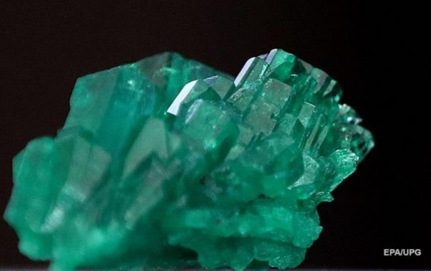 Уникальный изумруд весом 227 кг за $280 млн уничтожил пожар
