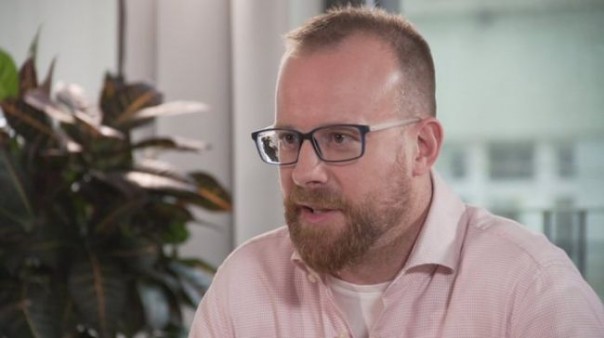 Мэр, собравшийся ставить в Праге памятник генералу Власову, нанял охрану