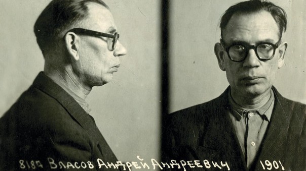 Памятник предателю – виселица