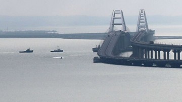 Зеленский намерен просить Россию отдать технику с вернувшихся кораблей