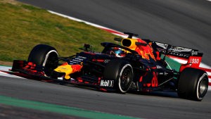 Команда «Формулы-1» при помощи «Роскосмоса» провела пит-стоп в невесомости