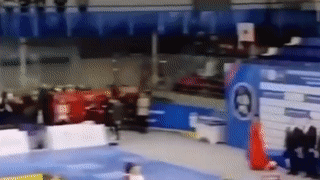 "Россия — державная наша Россия". Во время исполнения гимна что-то пошло не так