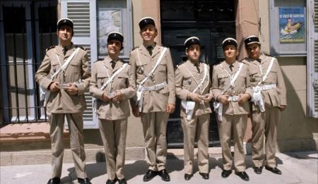 Протесты побоку: Франция подняла пенсионный возраст | Наиболее могущественные полицейские профсоюзы Франции готовы присоединиться к протестам