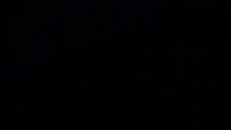 В США самолёт совершил экстренную посадку из-за возгорания двигателя | Вид вытекающего топлива заставил поволноваться пассажиров рейса United Airlines