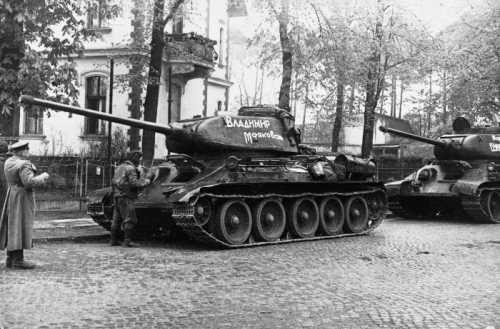 Неповторимый: легендарному танку Т-34 исполнилось 80 лет