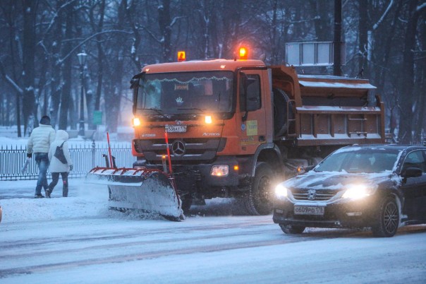 Злопыхателям назло: Петербург выдержал снежный натиск