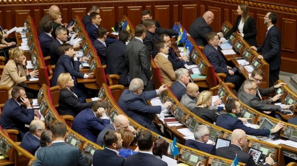 Рада призвала Зеленского подтвердить заявку Украины о членстве в НАТО